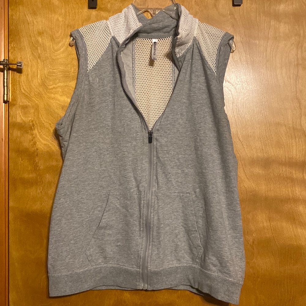 Fabletics mesh workout vest